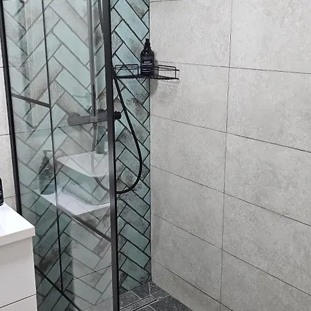 89 Lux Fundeni Apartmán *